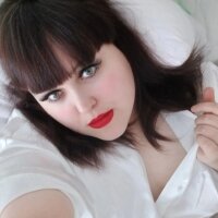 Mashacatmeow's Avatar Pic