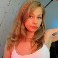 holly_xglam webcam model