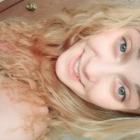 tracie_chambers অফলাইন চ্যাট রুম