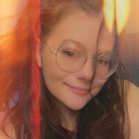 anaaamae's Offline Chat Room