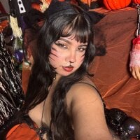 Zara_Snow webcam model