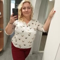 TishaLovelyX offline chatszobája