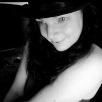 PlayfulcurvyyMilf avatar