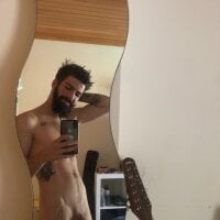 kinkyguy04's Profile Pic