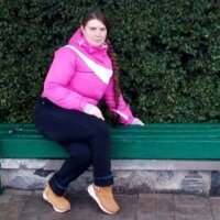 AngelinaCrazy's Offline Chat Room