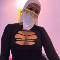 KiraTaleb_'s Avatar Pic