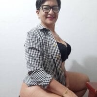 KarlaLuv webcam model