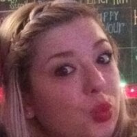 XXXaundreaXXX's Offline Chat Room