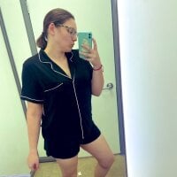 Mommasaurrex webcam model