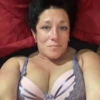 Danniegirl1981's Offline Chat Room