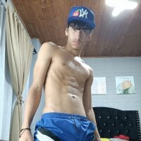 aaron_schott webcam model