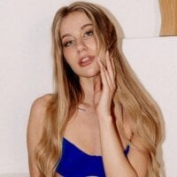 LanaWyatt naked strip on webcam for live sex chat