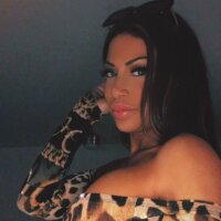 Sofialacey69's Offline Chat Room