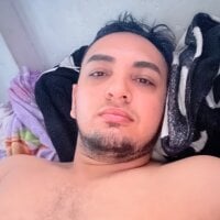 Alejand276765 model avatar