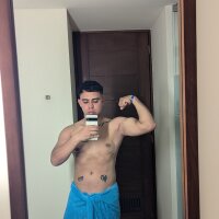 Jhon160702's Offline Chat Room