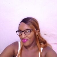 غرفة دردشة queenchichi دون اتصال