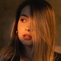 Ajen_Blondie webcam