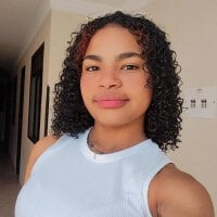 Emmaa_Garciia_'s Offline Chat Room