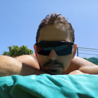 Uriel_Cormac webcam