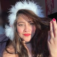 Antonella_rous33's Offline Chat Room