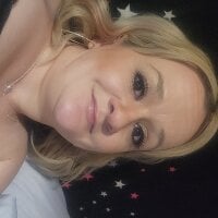 amateurbae87's Offline Chat Room