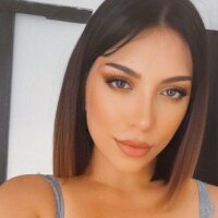 Sophie_Preme's Offline Chat Room