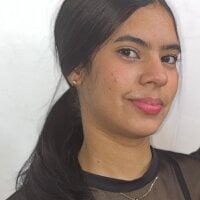 AndretiiAndCamila webcam