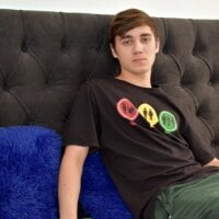 DaveDavidsonCute অফলাইন চ্যাট রুম