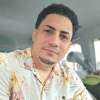 MDGonzalez1322's Offline Chat Room