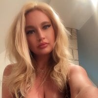 Royalblonde69