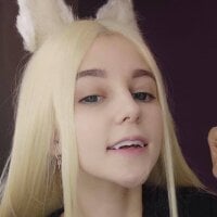 KITTEN_LUNA fully nude on webcam for live porn video chat