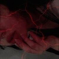 charmmykittyyy's Offline Chat Room