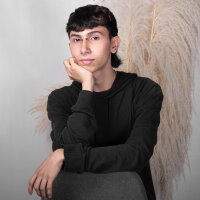 MilanLewis' Avatar Pic