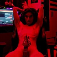 GoldyInRedLights