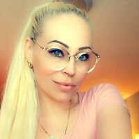 MishyMe123's Offline Chat Room