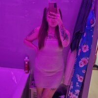 AshleyDiamond@xh's Offline Chat Room