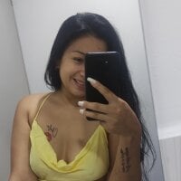 Chela_Sexcre's Offline Chat Room