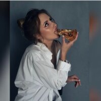 AgnesMorgan71 Adlı Modelin Çevrimdışı Sohbet Odası