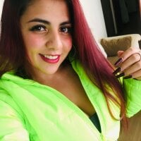 Laura_22226's Offline Chat Room