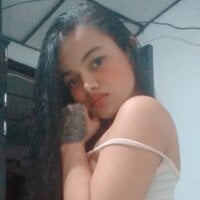 LiaAndBela's Offline Chat Room