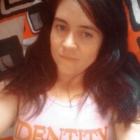 bustybee101's Offline Chat Room