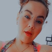 molly_boobs1's Offline Chat Room