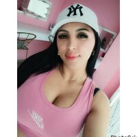tiffani__love's Avatar Pic