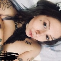 MariSweetTits' Offline Chat Room