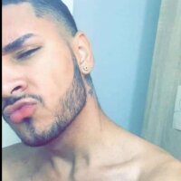 LilgangsterXX's Offline Chat Room