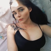 LolitaNeonlux offline chatrum