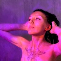 AdeliceLenoir webcam model