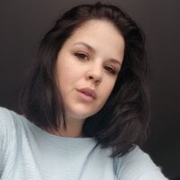 liv_is_love model avatar