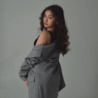 AmiLewis' Avatar Pic