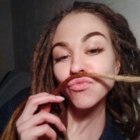 Kira_Mirror_ offline chatrum